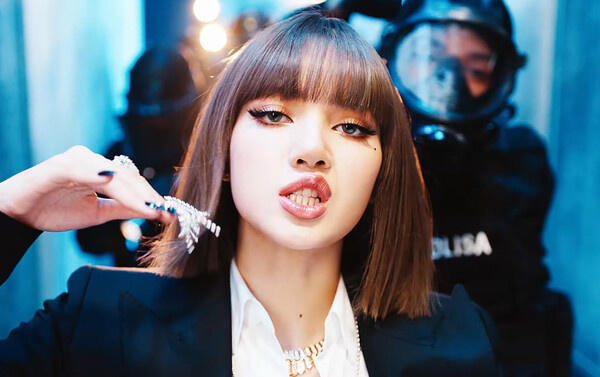 블랙핑크 리사, 英 기네스 신기록
